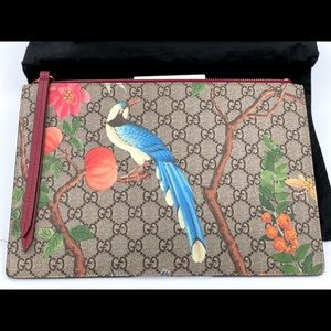 SOLD Pre Loved Gucci Tian GG Canvas Supreme Red Zipper Large Blue Bird Pouch